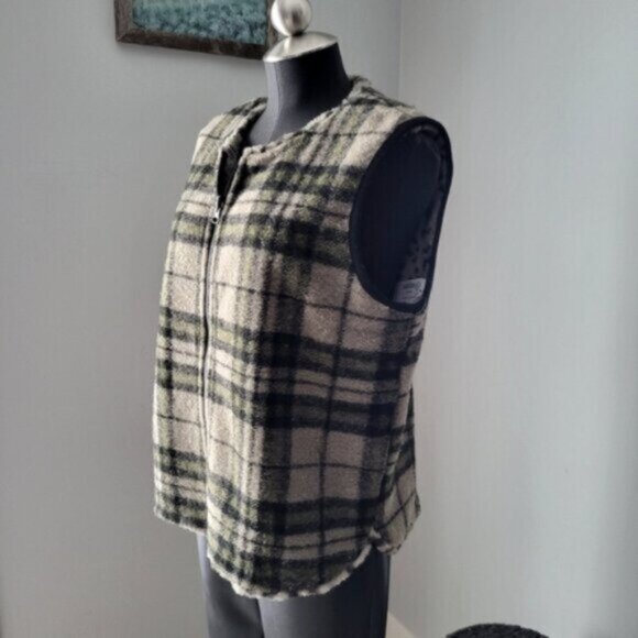 YEST Reversible  Plaid/Leopard Print Vest NWT Sz 6 - Picture 1 of 13